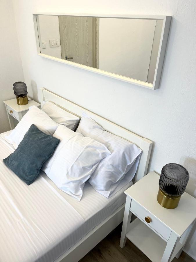 Hortus Apartments Свети Стефан Екстериор снимка