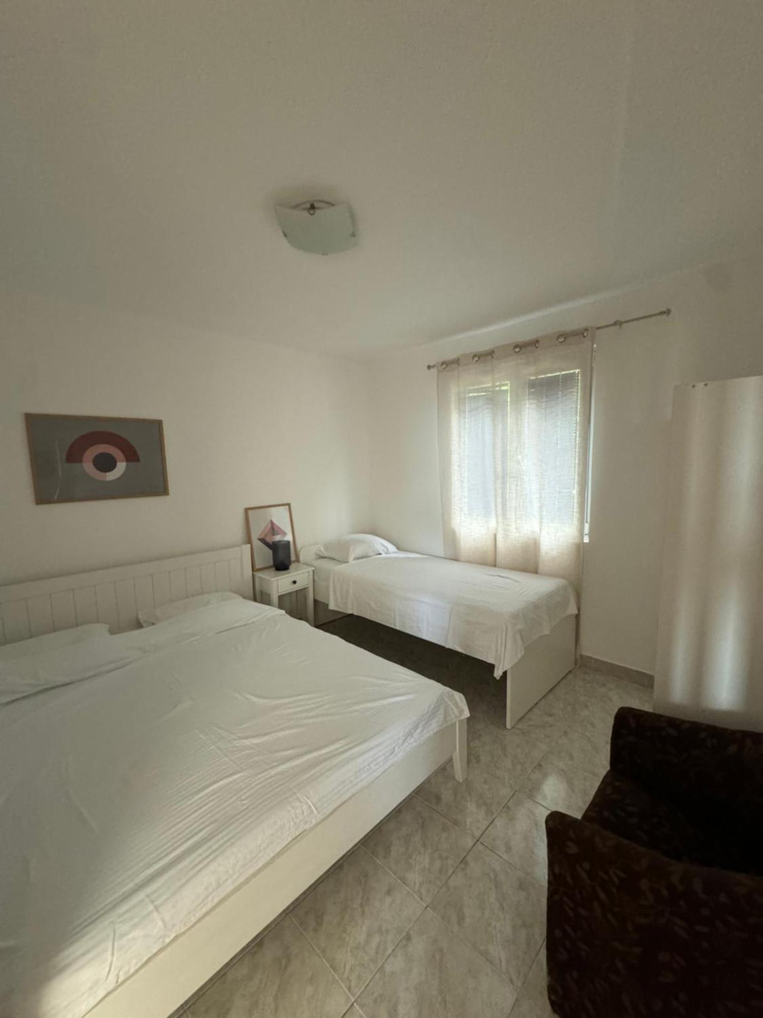 Hortus Apartments Свети Стефан Екстериор снимка